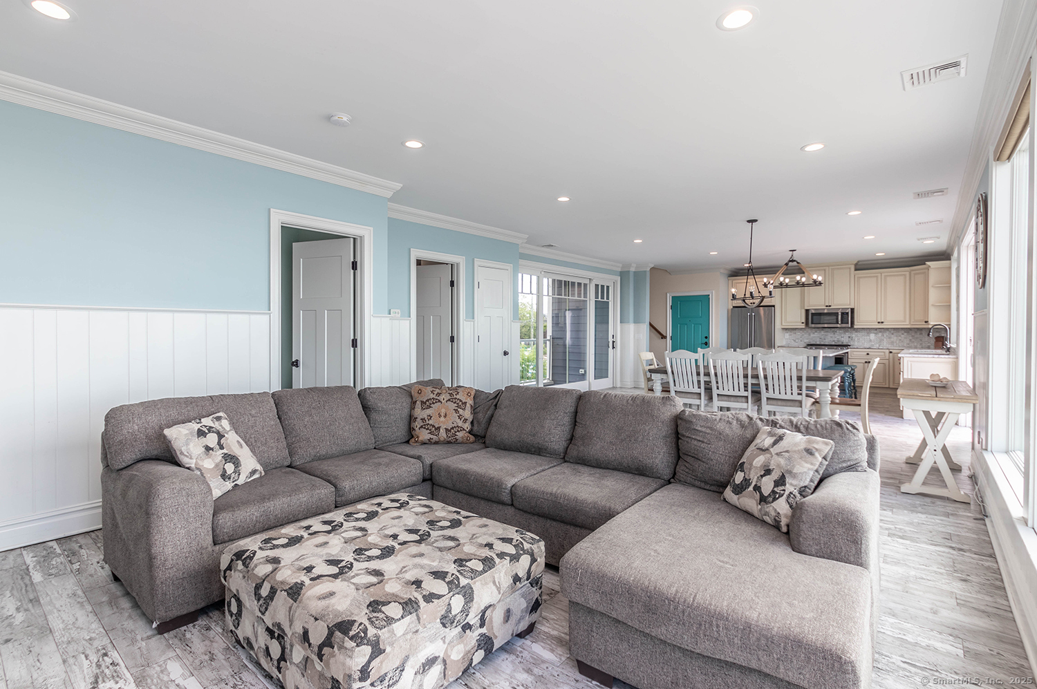 2131 Fairfield Beach Road Yr 28-29