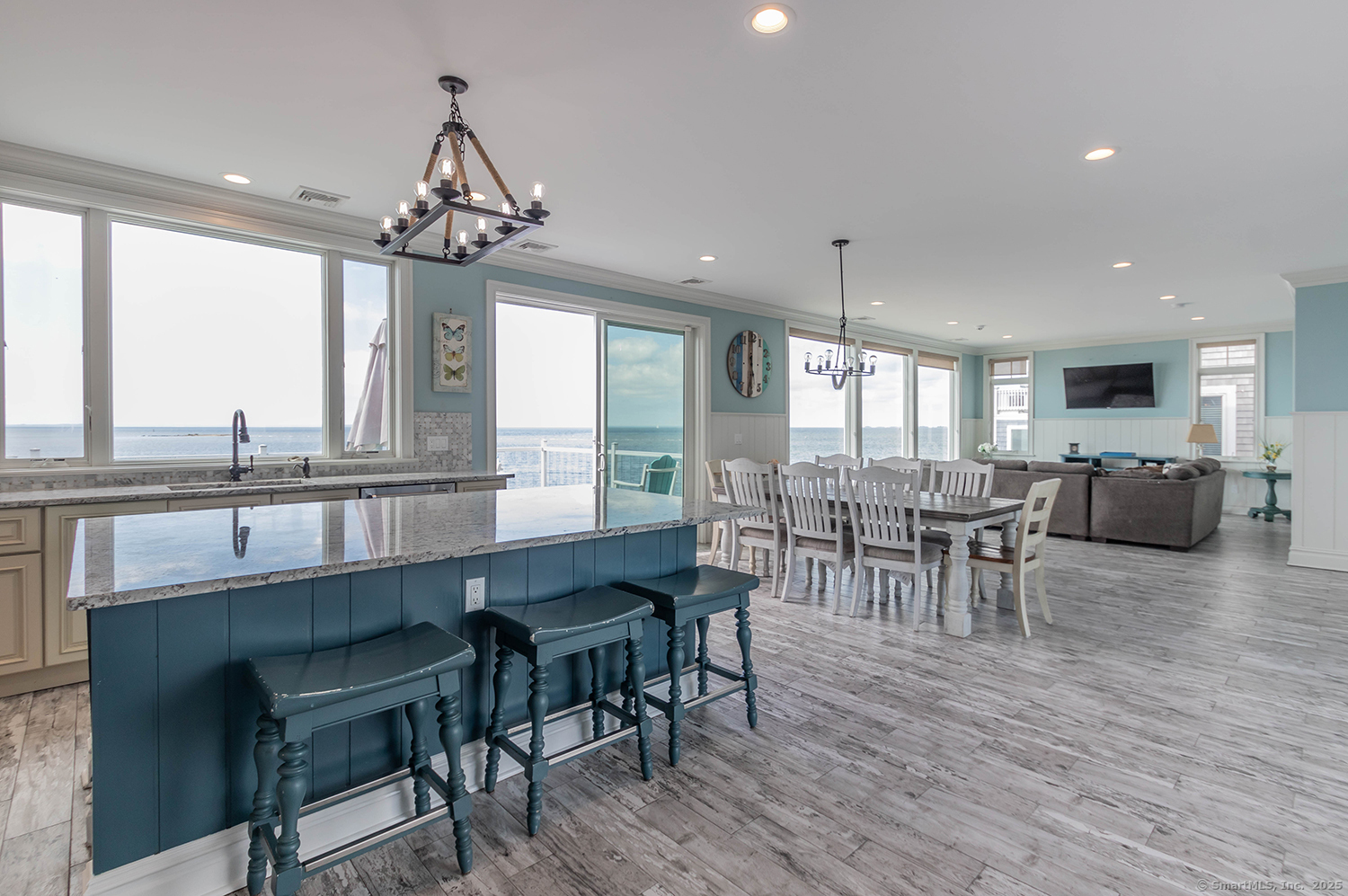 2131 Fairfield Beach Road Yr 28-29