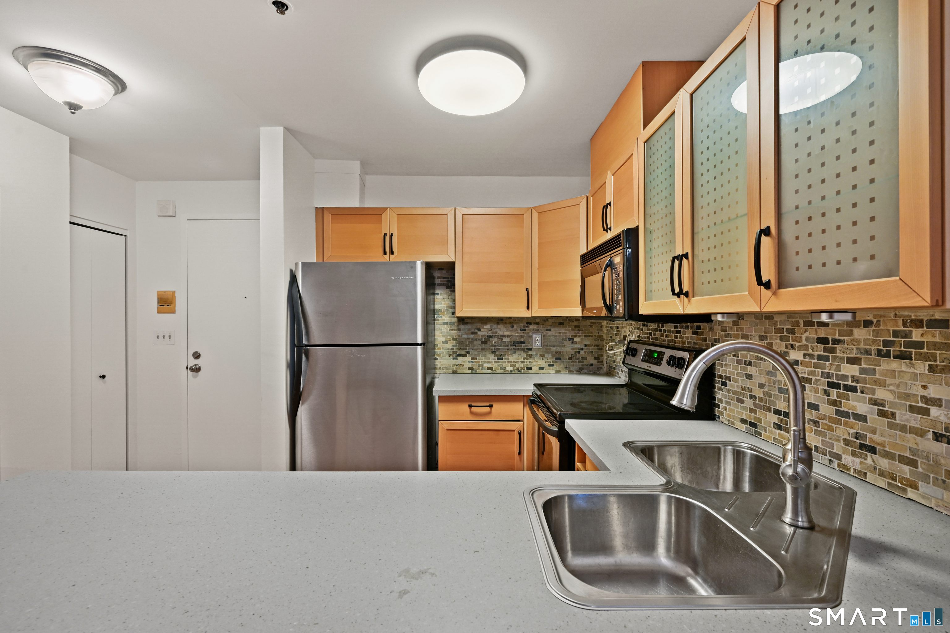 104 North Street 401