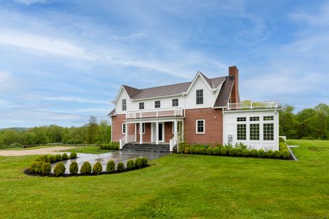 Single Family Residence in Litchfield CT 240 Old Mount Tom Road.jpg