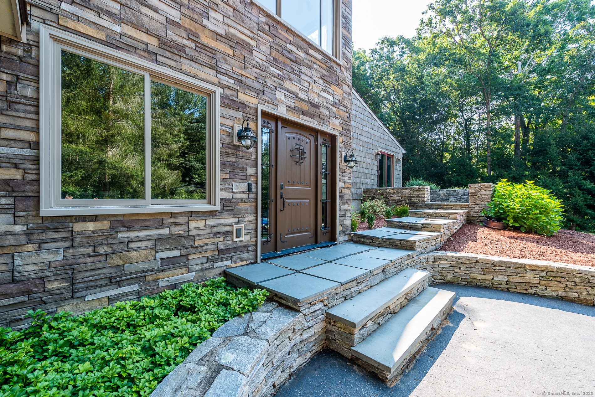 13 Honey Hill Road