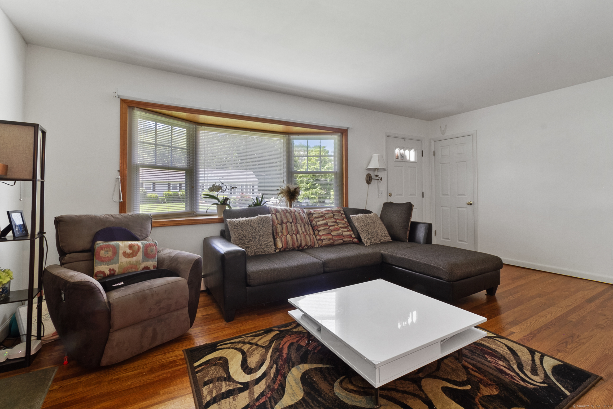 11 West Lake Shore Drive