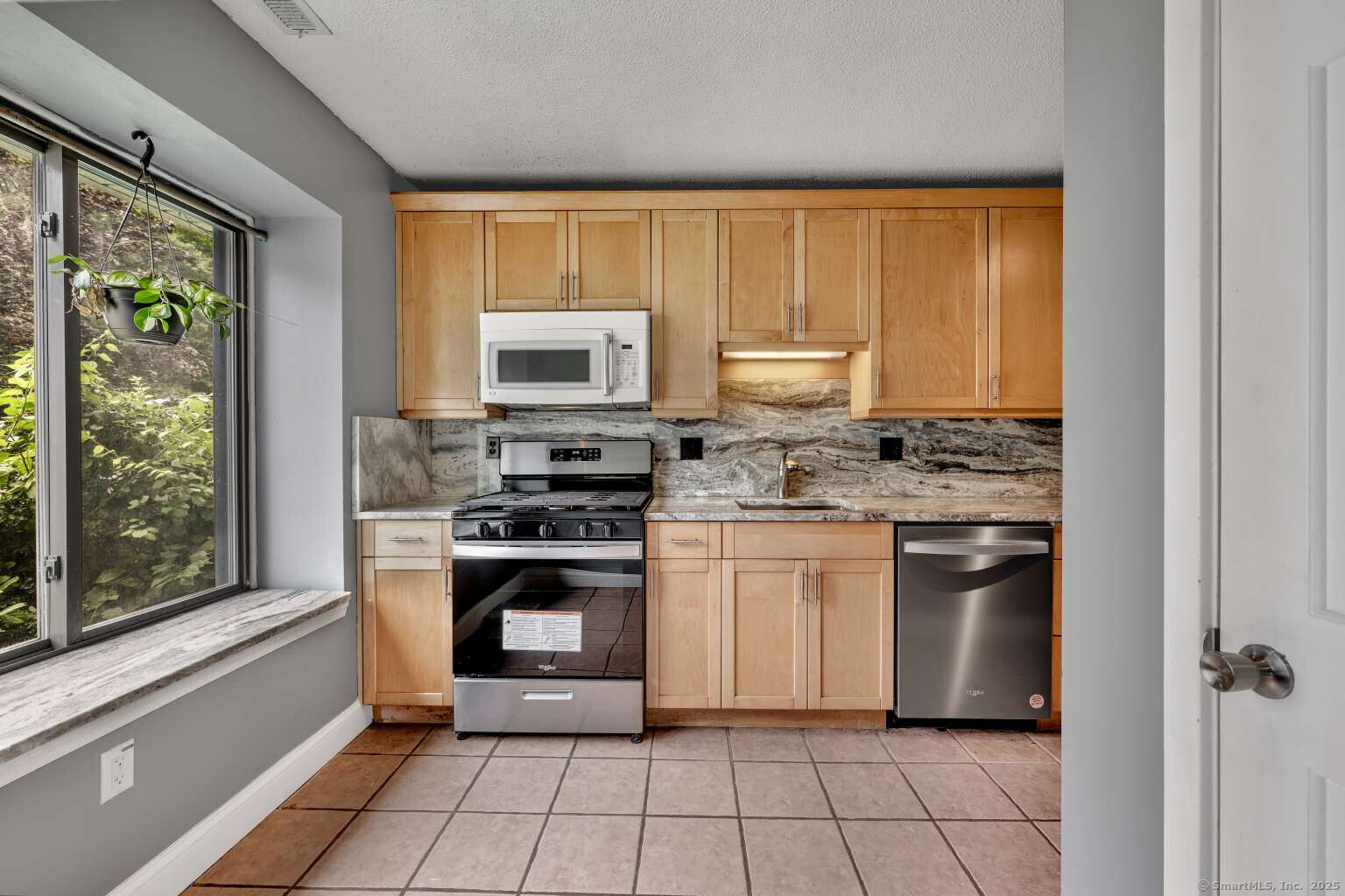 129 Farmington Chase Crescent 129