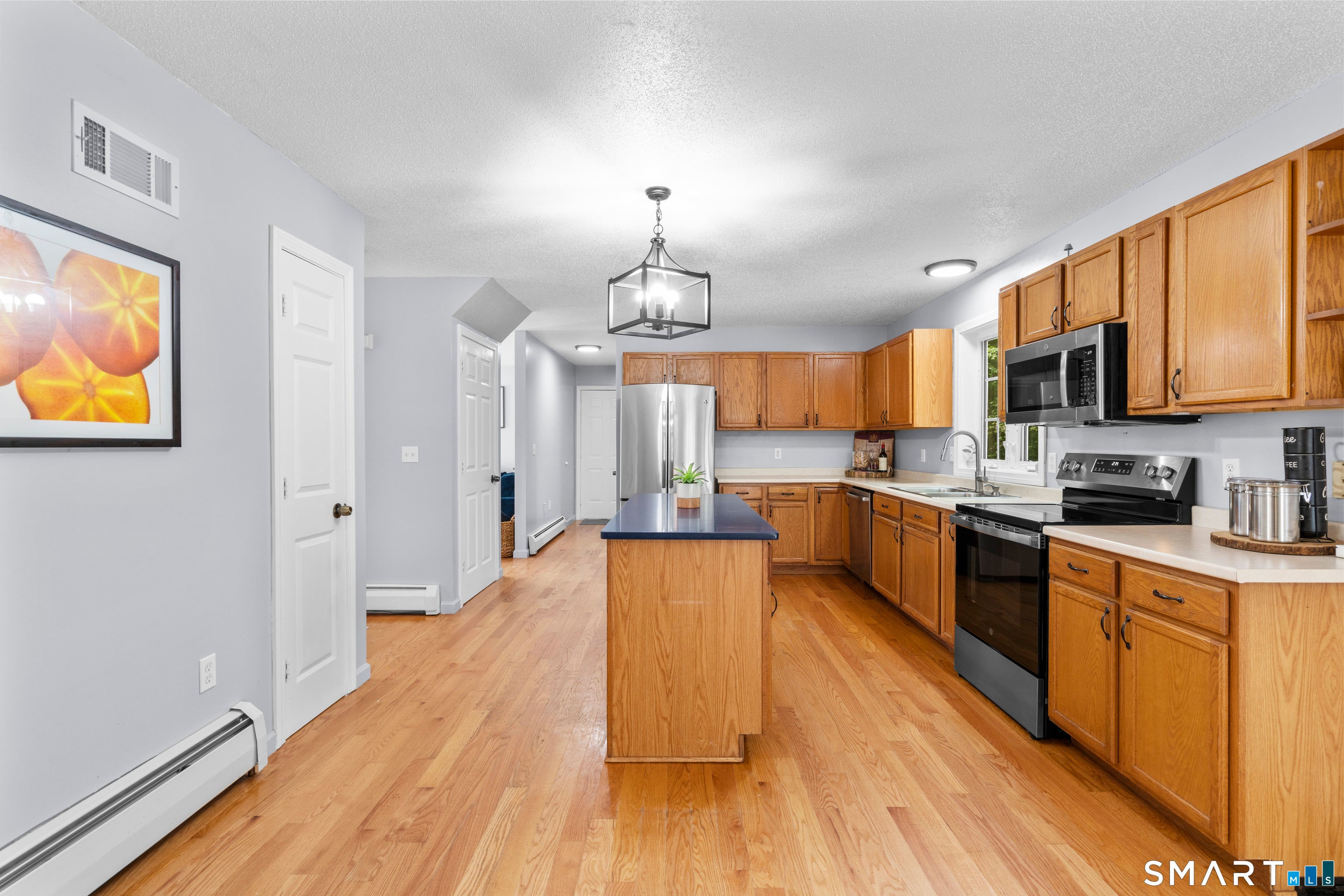 264 Trumbull Highway