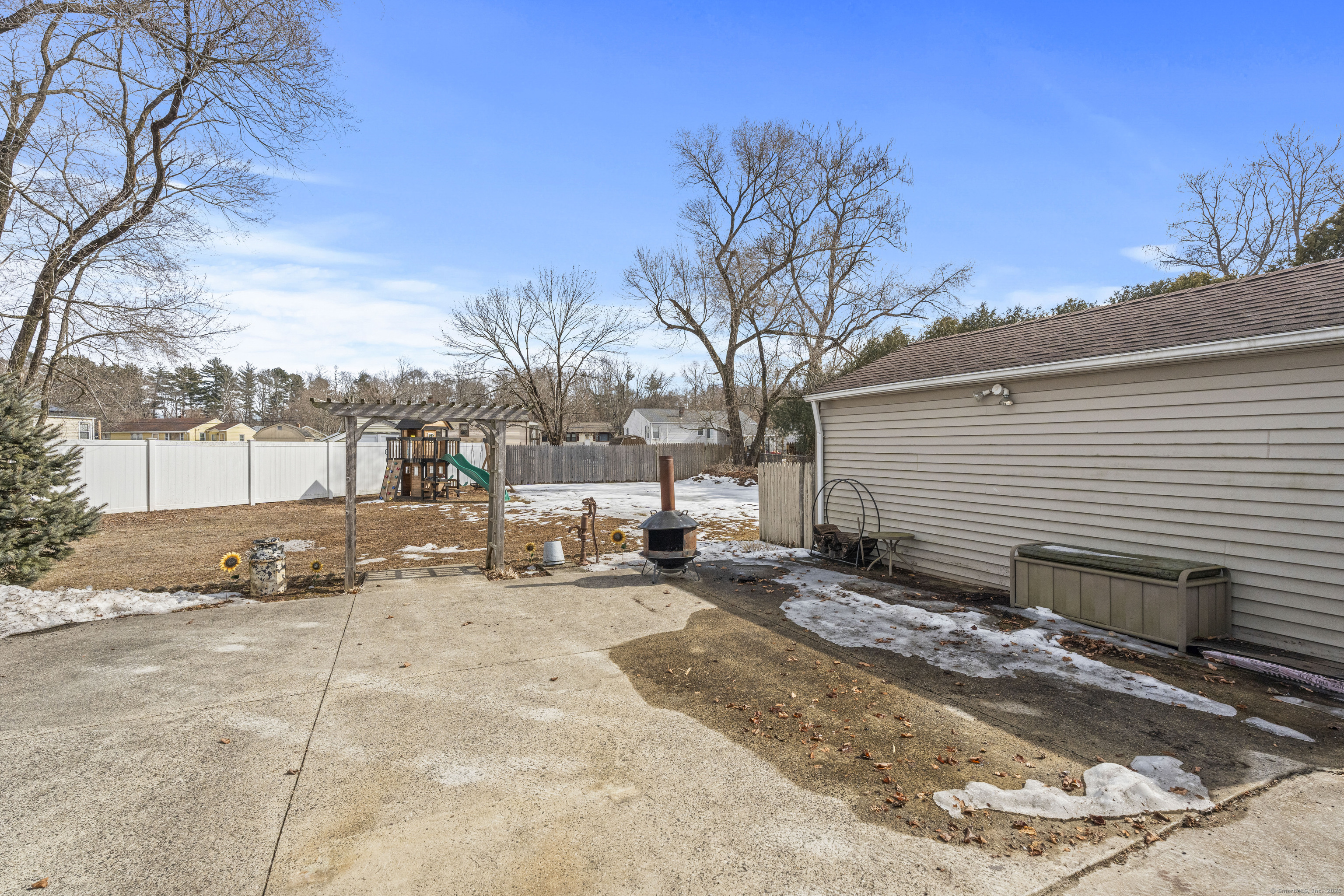 19 Wildwood Drive, East Haven, Connecticut image 36