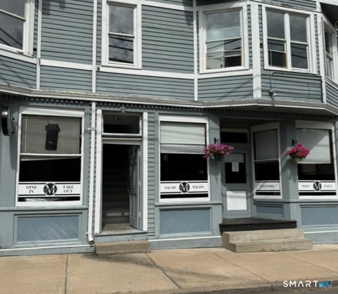 Apartment For Rent - 32 Main Street #1<br/> Simsbury, CT 06081