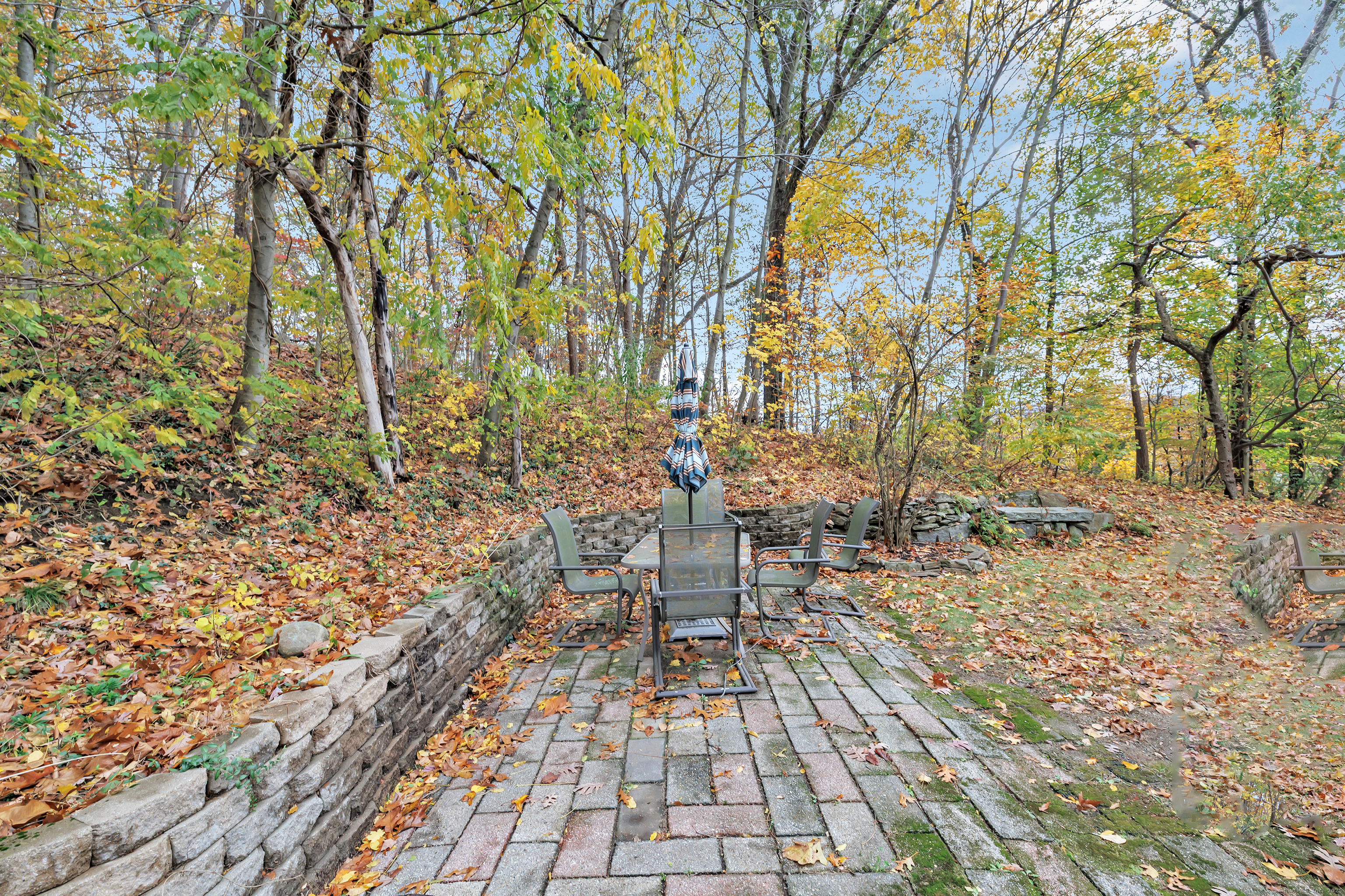 249 Hawthorne Avenue