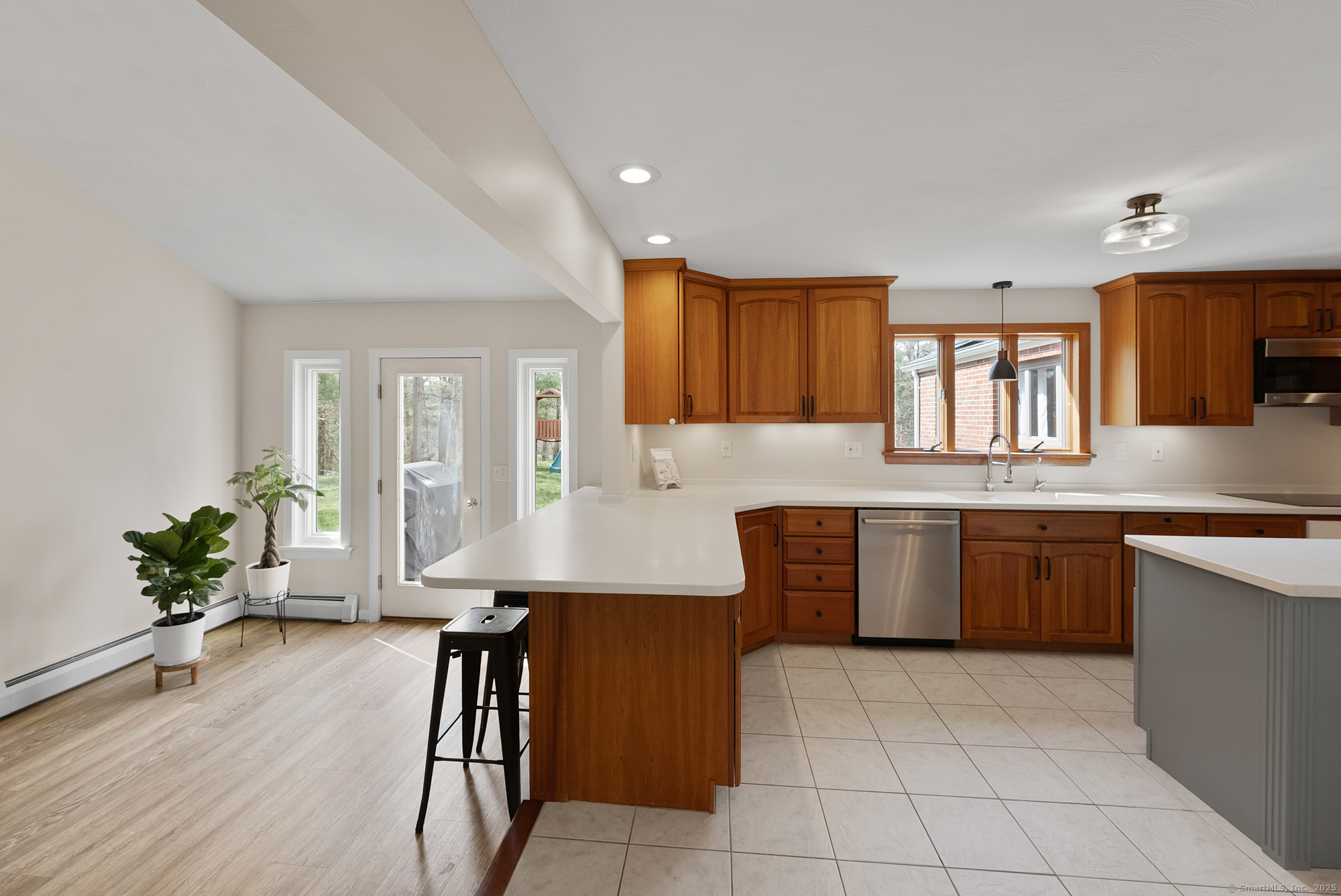 9 Russell Drive, Tolland, Connecticut image 7