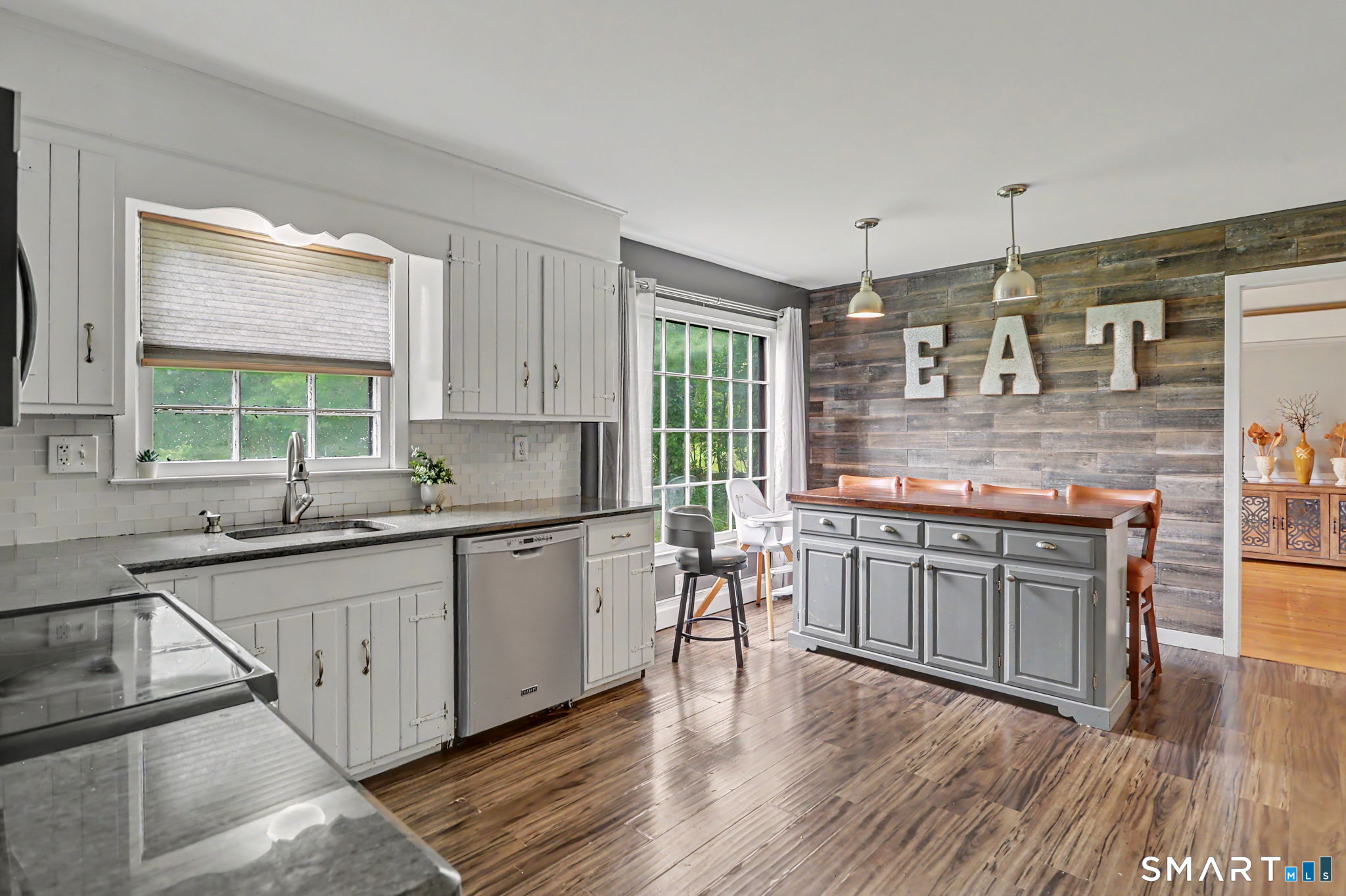 735 Daniels Farm Road