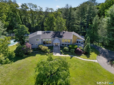 Homes For Sale - 2177 Cross Highway<br/> Fairfield, CT 06824