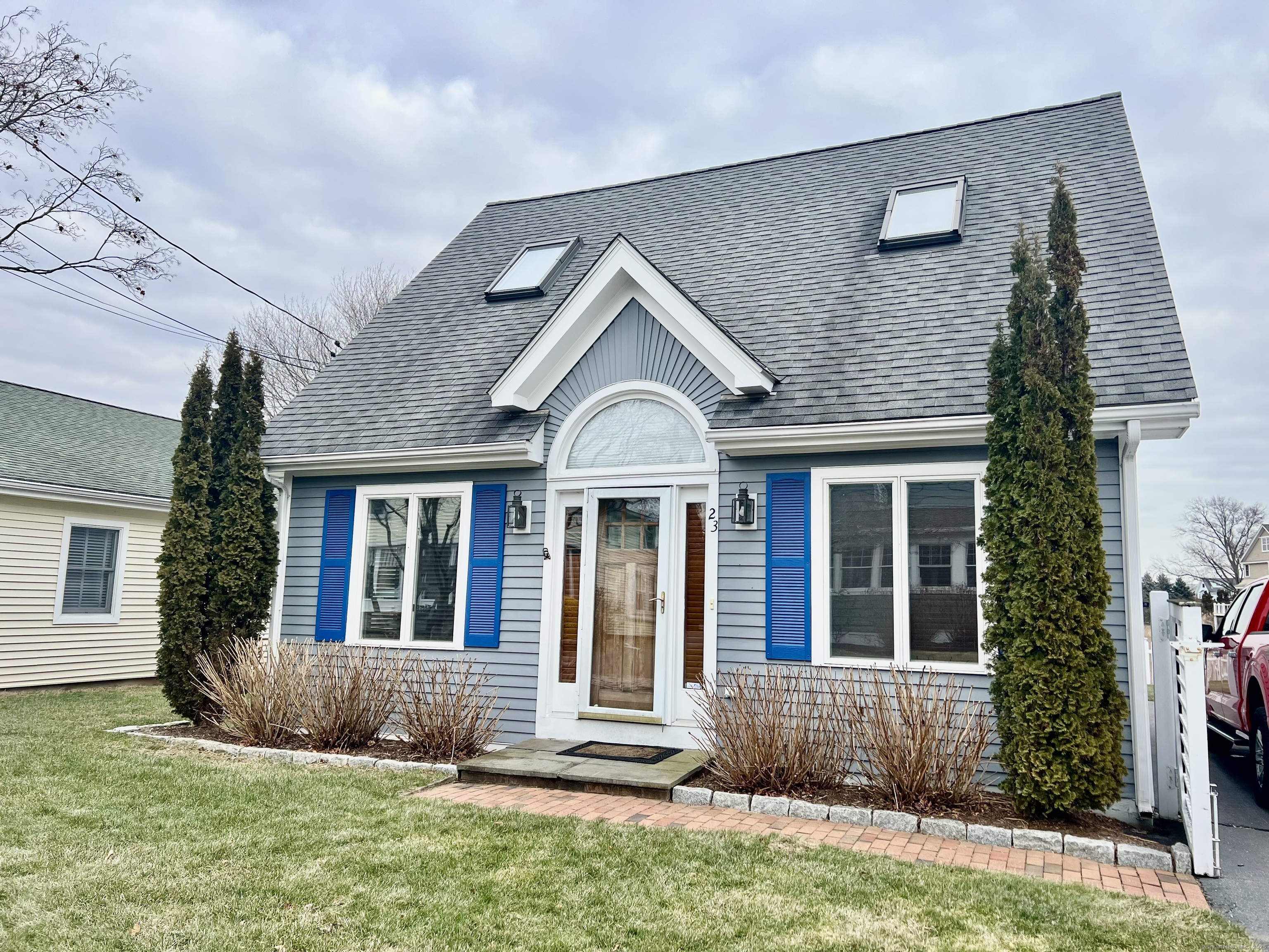 Rental Property at 23 Linden Lane, Madison, Connecticut - Bedrooms: 3 
Bathrooms: 3 
Rooms: 6  - $4,500 MO.