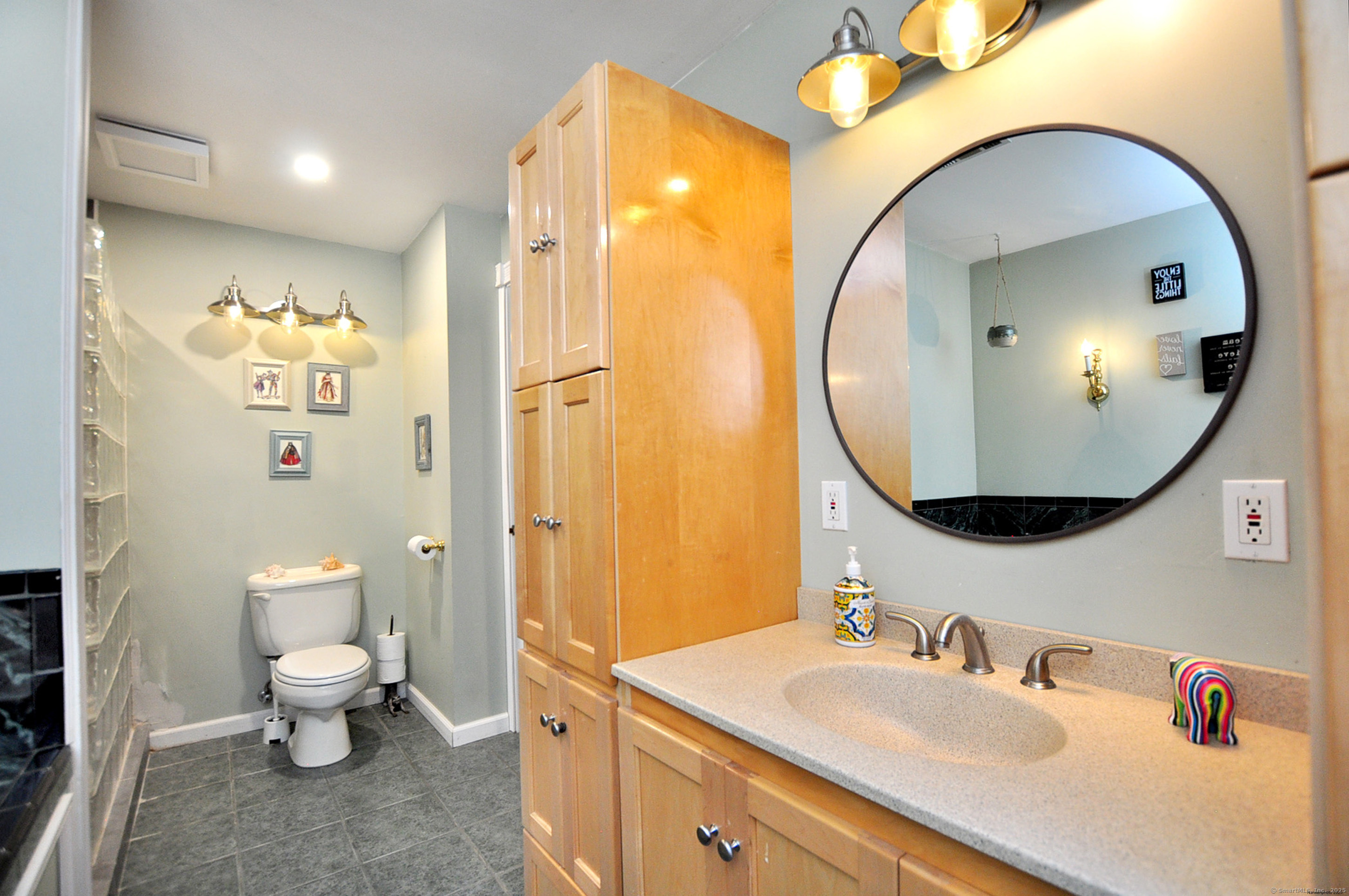 Canton, Connecticut 06019, United States, 3 Bedrooms Bedrooms, ,3 BathroomsBathrooms,Residential,Coming Soon,230460