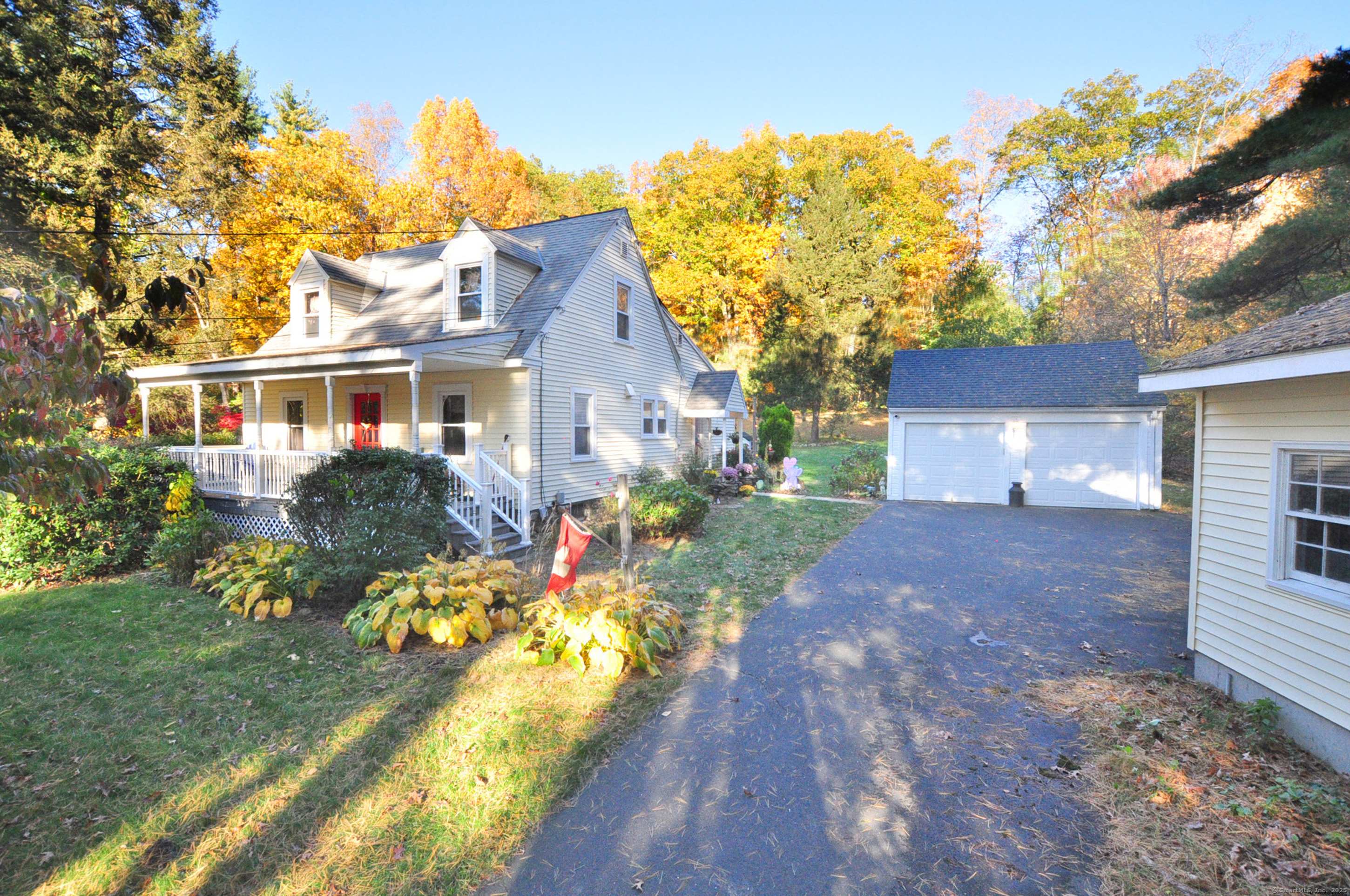 Canton, Connecticut 06019, United States, 3 Bedrooms Bedrooms, ,3 BathroomsBathrooms,Residential,Coming Soon,230460