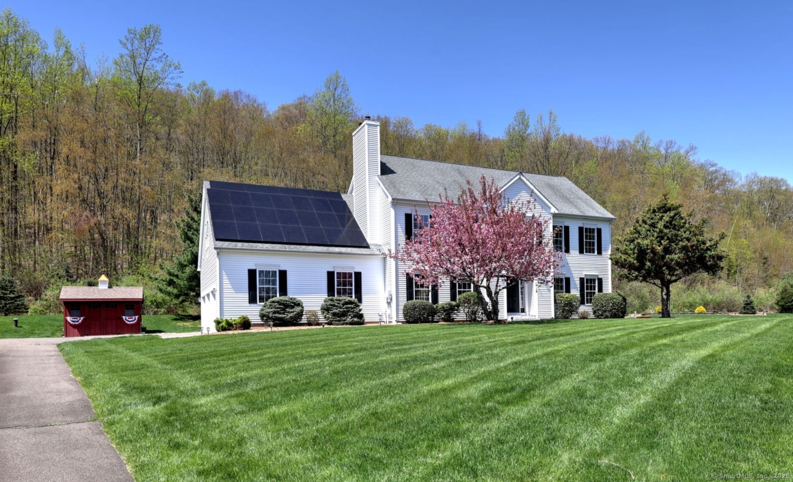 Property for Sale at Nature Trail, Hamden, Connecticut - Bedrooms: 4 
Bathrooms: 3 
Rooms: 9  - $649,000