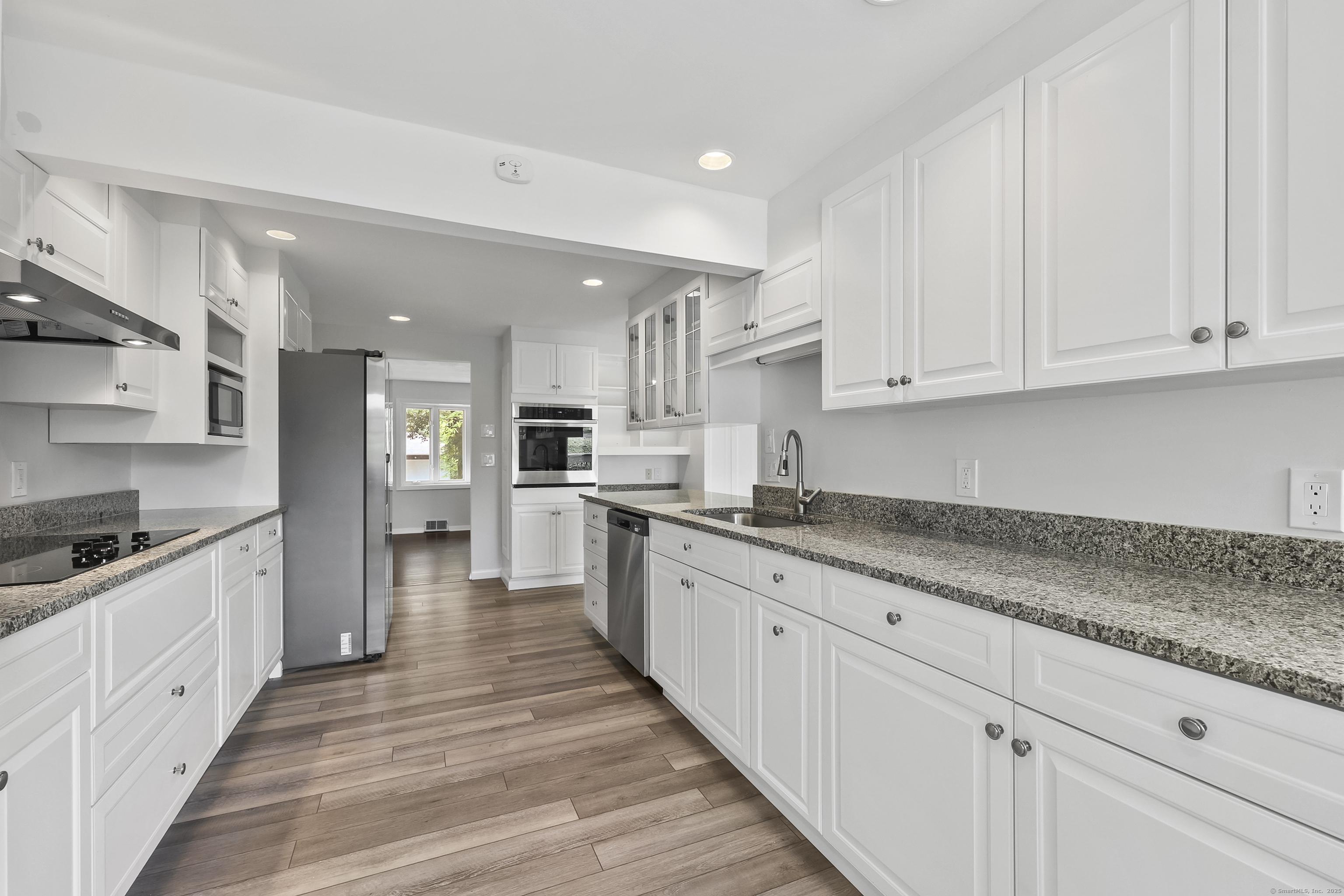 Naugatuck, Connecticut 06770, United States, 3 Bedrooms Bedrooms, ,2 BathroomsBathrooms,Residential,Pending,148432