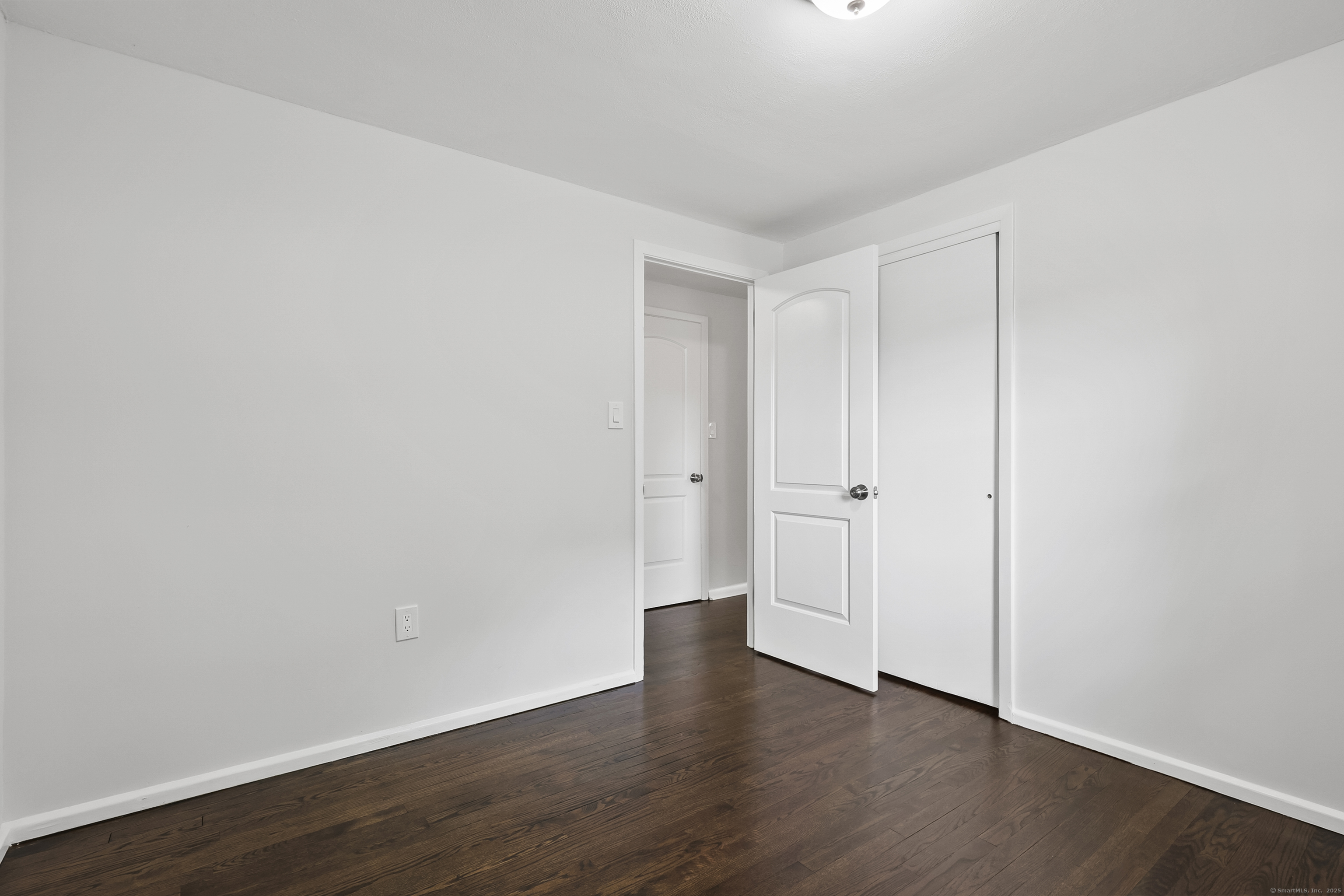 Naugatuck, Connecticut 06770, United States, 3 Bedrooms Bedrooms, ,2 BathroomsBathrooms,Residential,Pending,148432