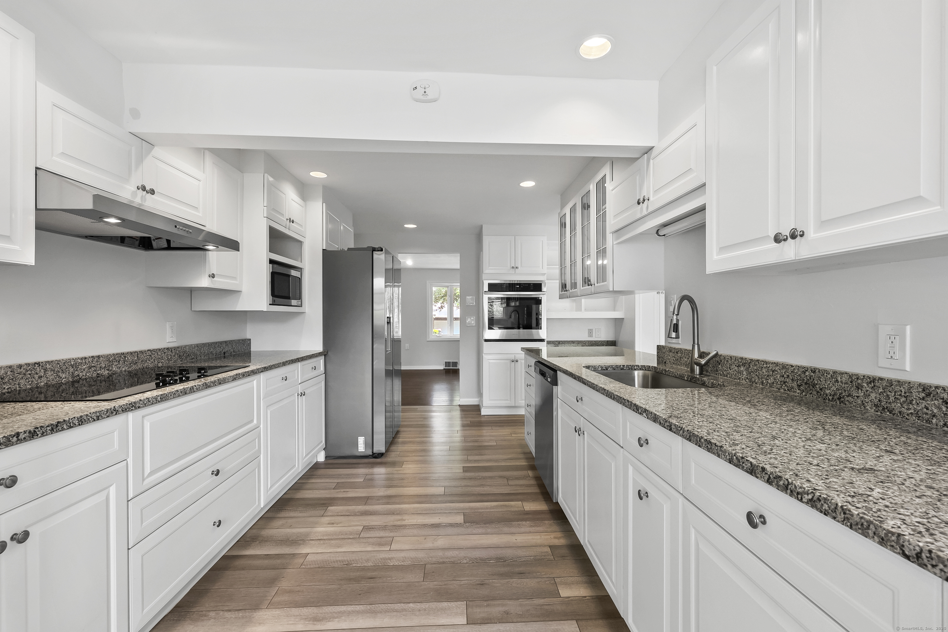 Naugatuck, Connecticut 06770, United States, 3 Bedrooms Bedrooms, ,2 BathroomsBathrooms,Residential,Pending,148432