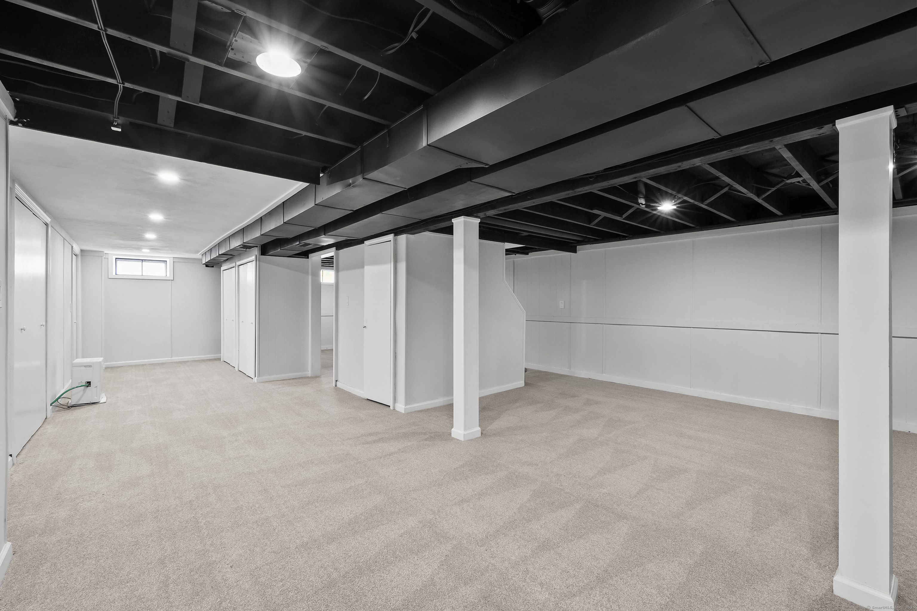 Naugatuck, Connecticut 06770, United States, 3 Bedrooms Bedrooms, ,2 BathroomsBathrooms,Residential,Pending,148432