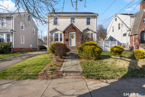 Tiny photo for 104 Sound View Terrace, New Haven, CT 06512 (MLS # 24166947)