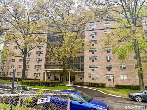 Photo of 25 Cartright Street #7E, Bridgeport, CT 06604 (MLS # 24172437)