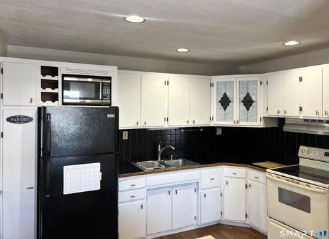 Tiny photo for 77 Freestone Avenue, Portland, CT 06480 (MLS # 24142649)