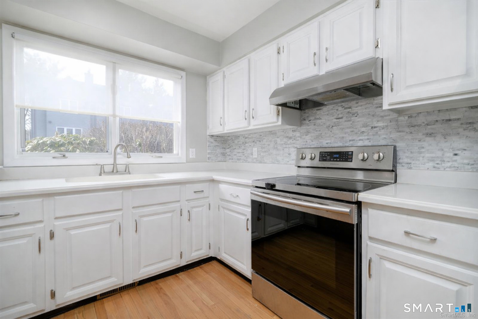 81 Wolfpit Avenue APT B3