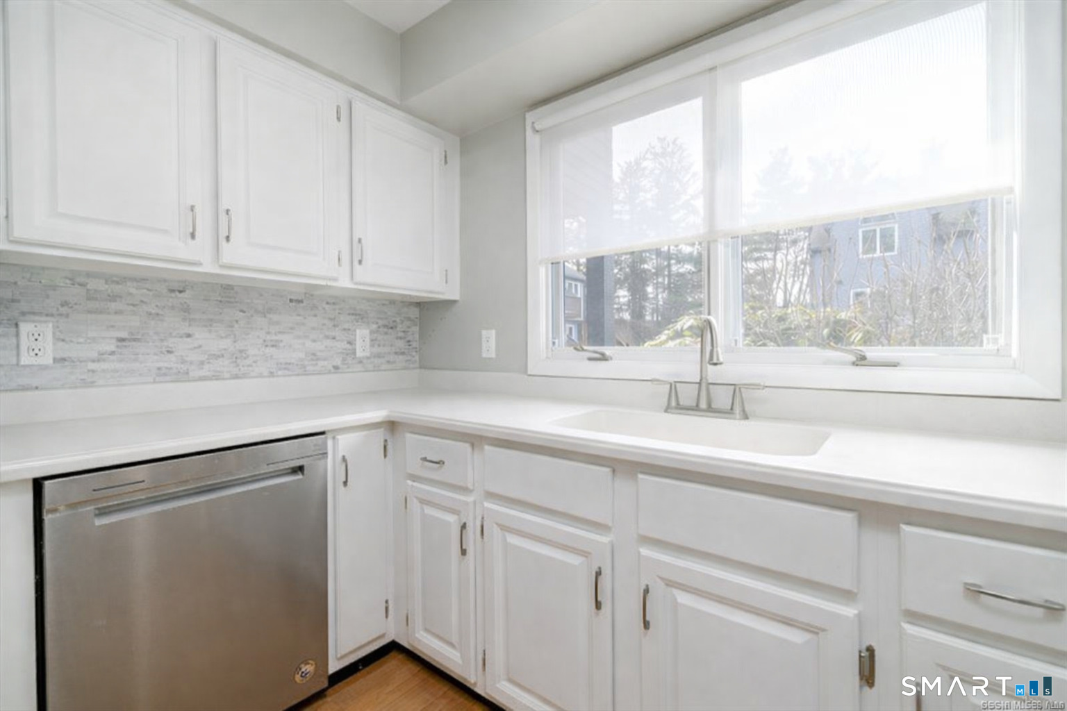 81 Wolfpit Avenue APT B3