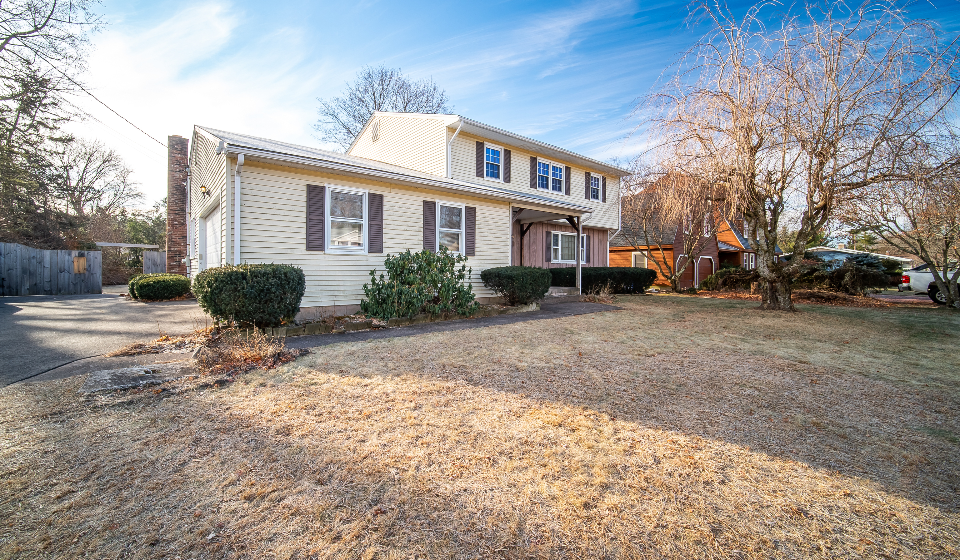 Property for Sale at Bancroft Road, East Hartford, Connecticut - Bedrooms: 4 
Bathrooms: 3 
Rooms: 10  - $369,900