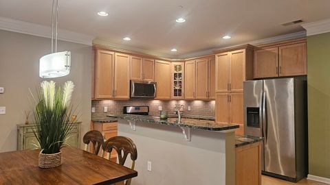 Tiny photo for 203 Center Meadow Lane #203, Danbury, CT 06810 (MLS # 24150721)