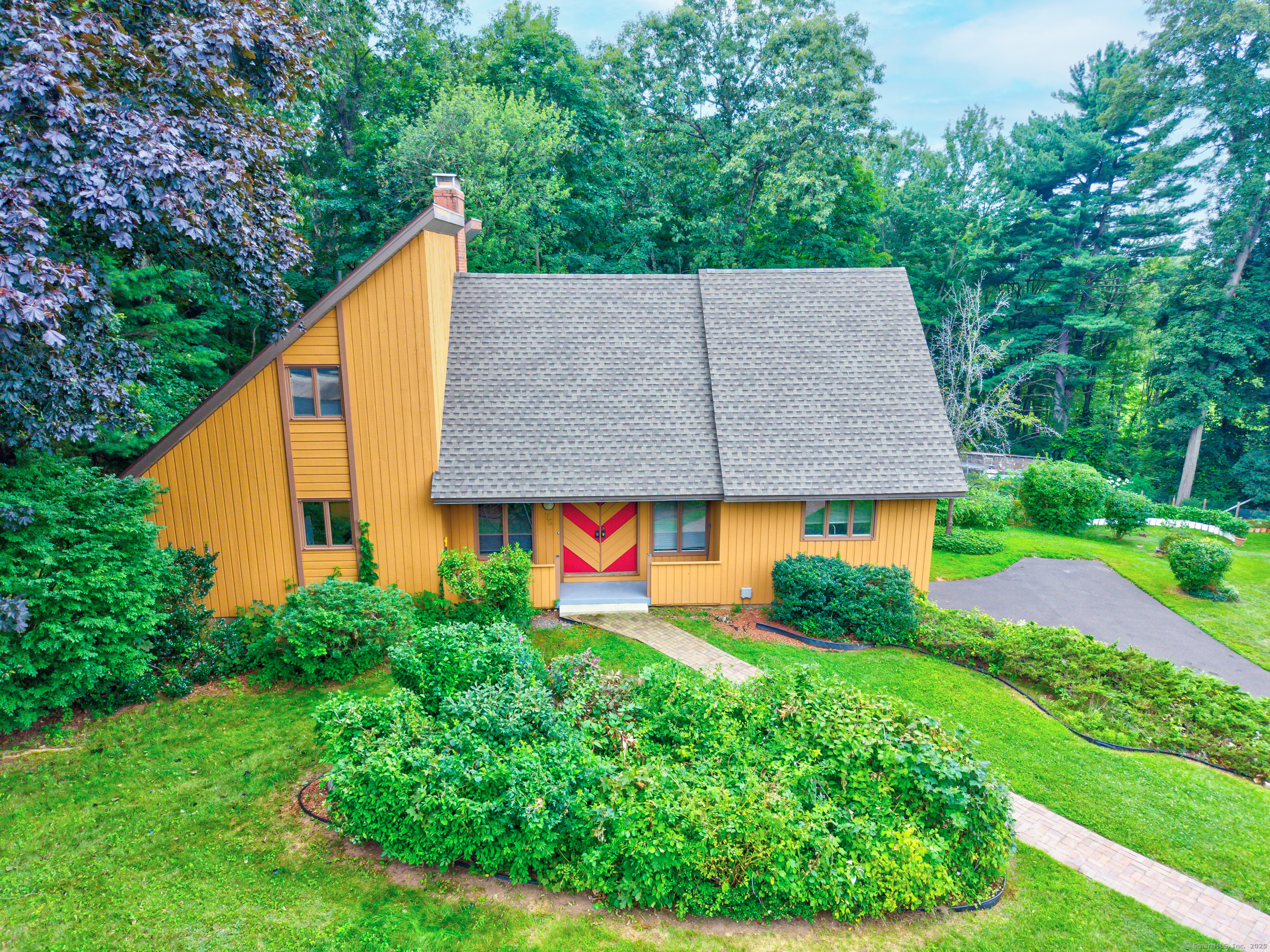 76 Kent Drive