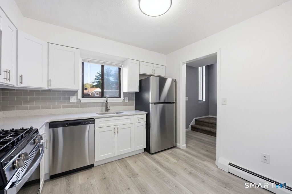 11 Sutton Place 11