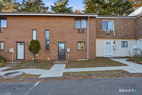 Tiny photo for 11 Sutton Place #11, Bloomfield, CT 06002 (MLS # 24215193)