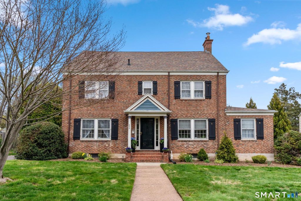 Photo of 602 Park Road, West Hartford, CT 06107 (MLS # 24166544)