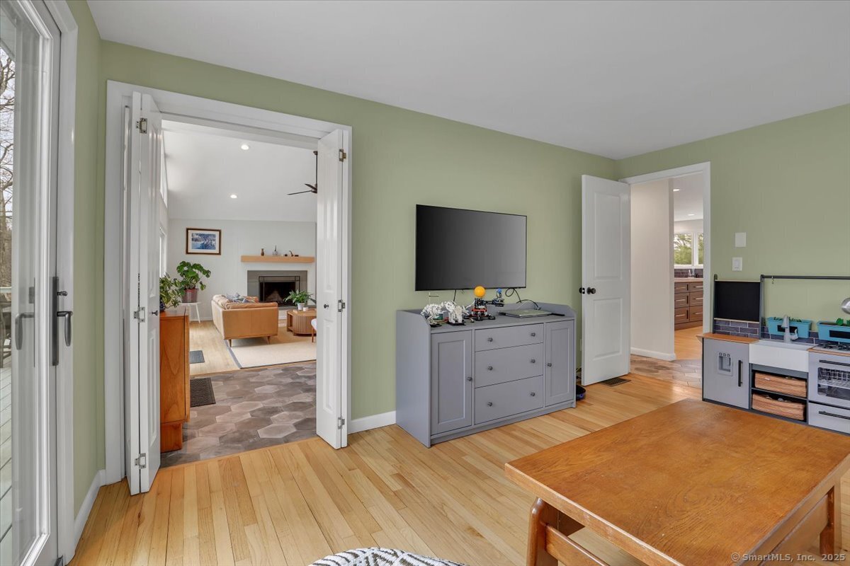553 Mulberry Point Road, Guilford, Connecticut image 19