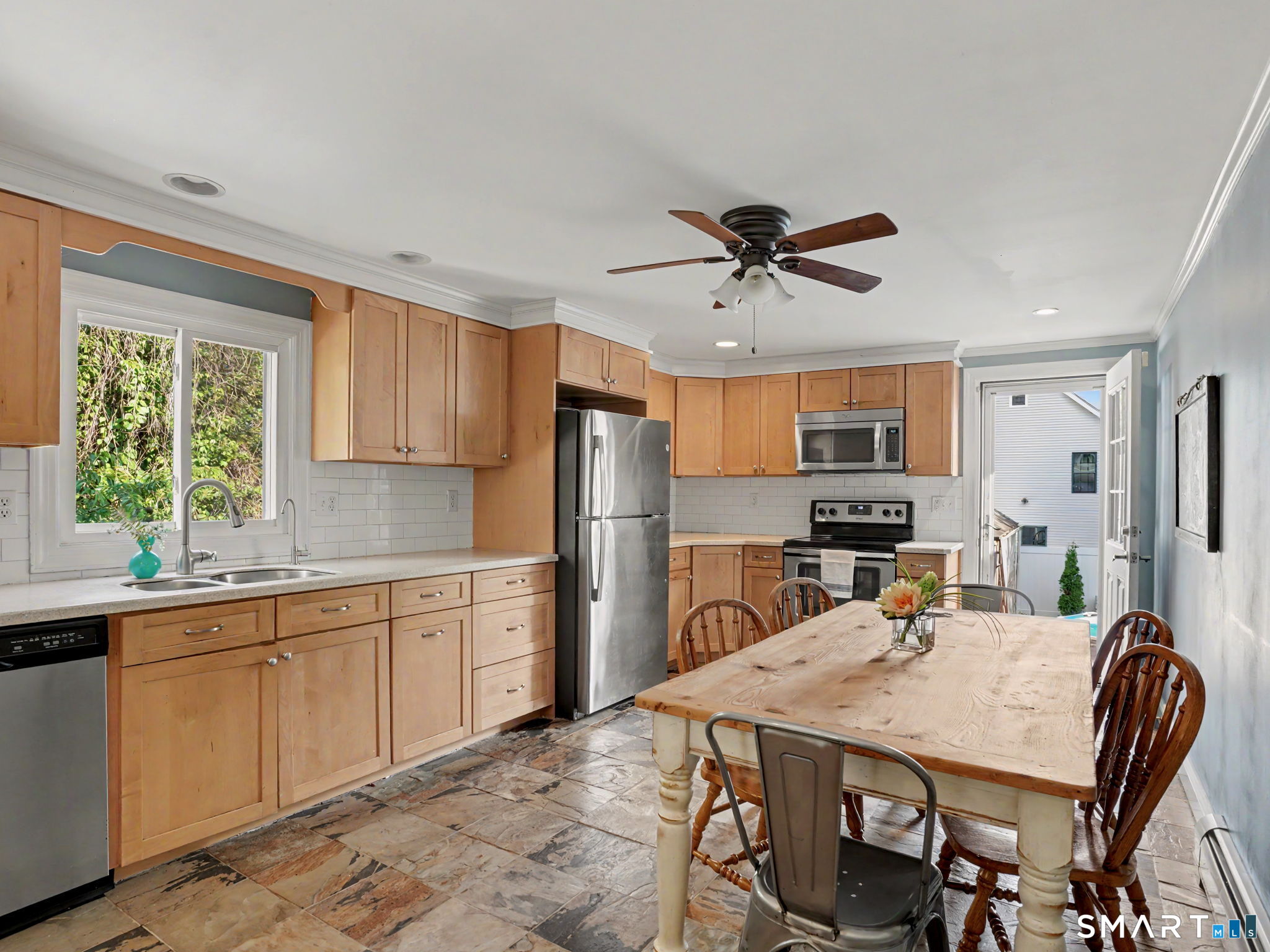 101 Soundview Avenue