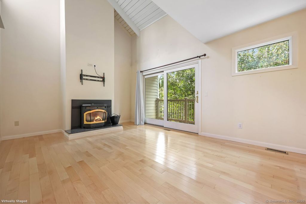 Photo of 8 Currier Court #8, Cheshire, CT 06410 (MLS # 24131230)