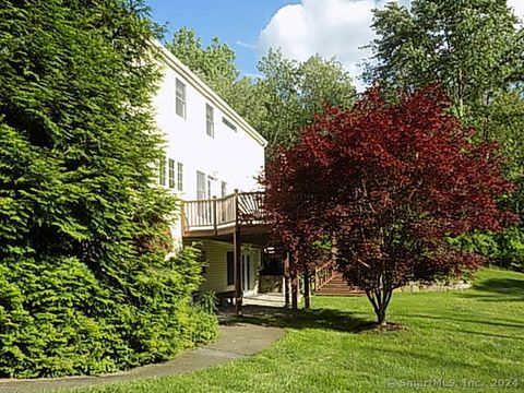 A home in New Milford