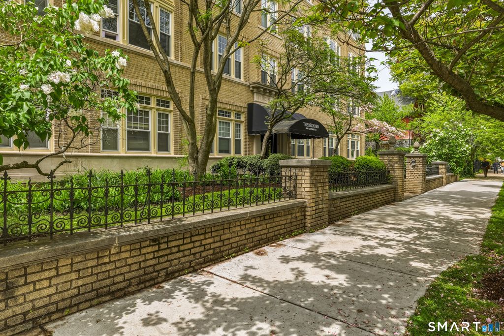 Photo of 548 Orange Street #302, New Haven, CT 06511 (MLS # 24174609)