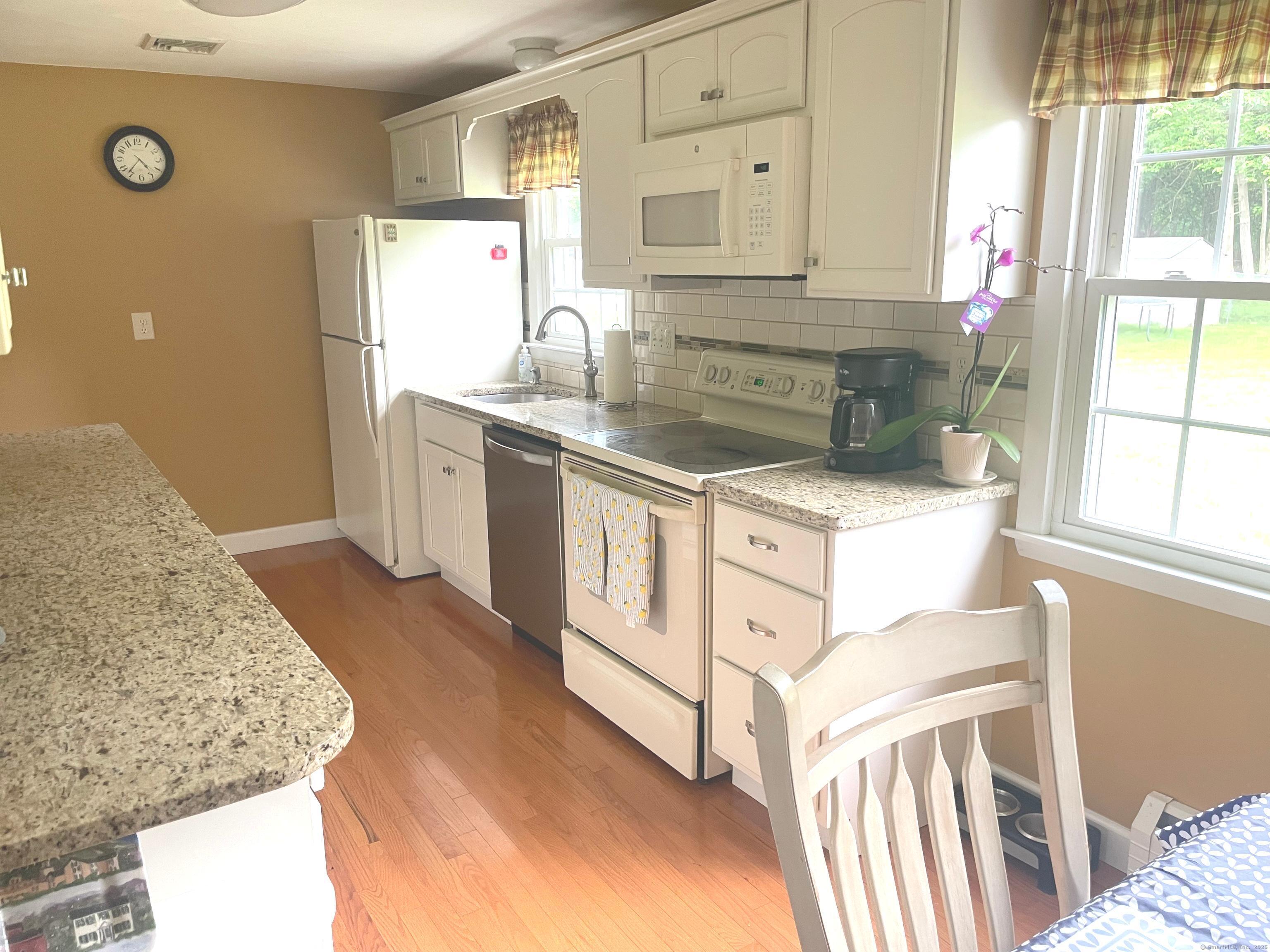 67 Geer Street, Cromwell, Connecticut image 4