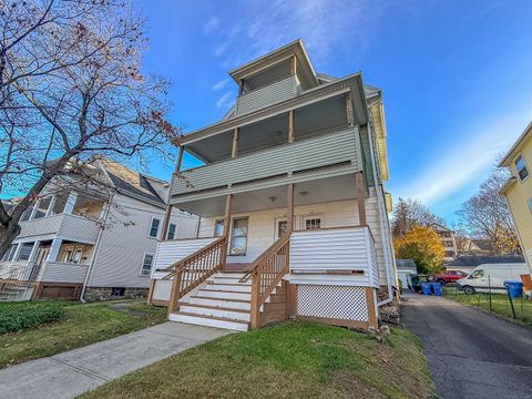 Photo of 37 Gridley Street, Bristol, CT 06010 (MLS # 24140304)