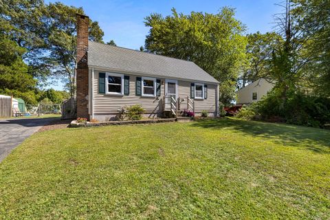 Tiny photo for 197 Connecticut Boulevard, Montville, CT 06370 (MLS # 24128356)