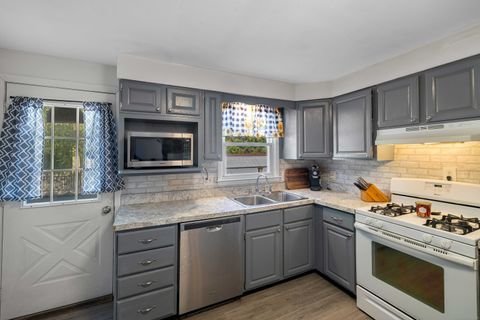 Tiny photo for 197 Connecticut Boulevard, Montville, CT 06370 (MLS # 24128356)