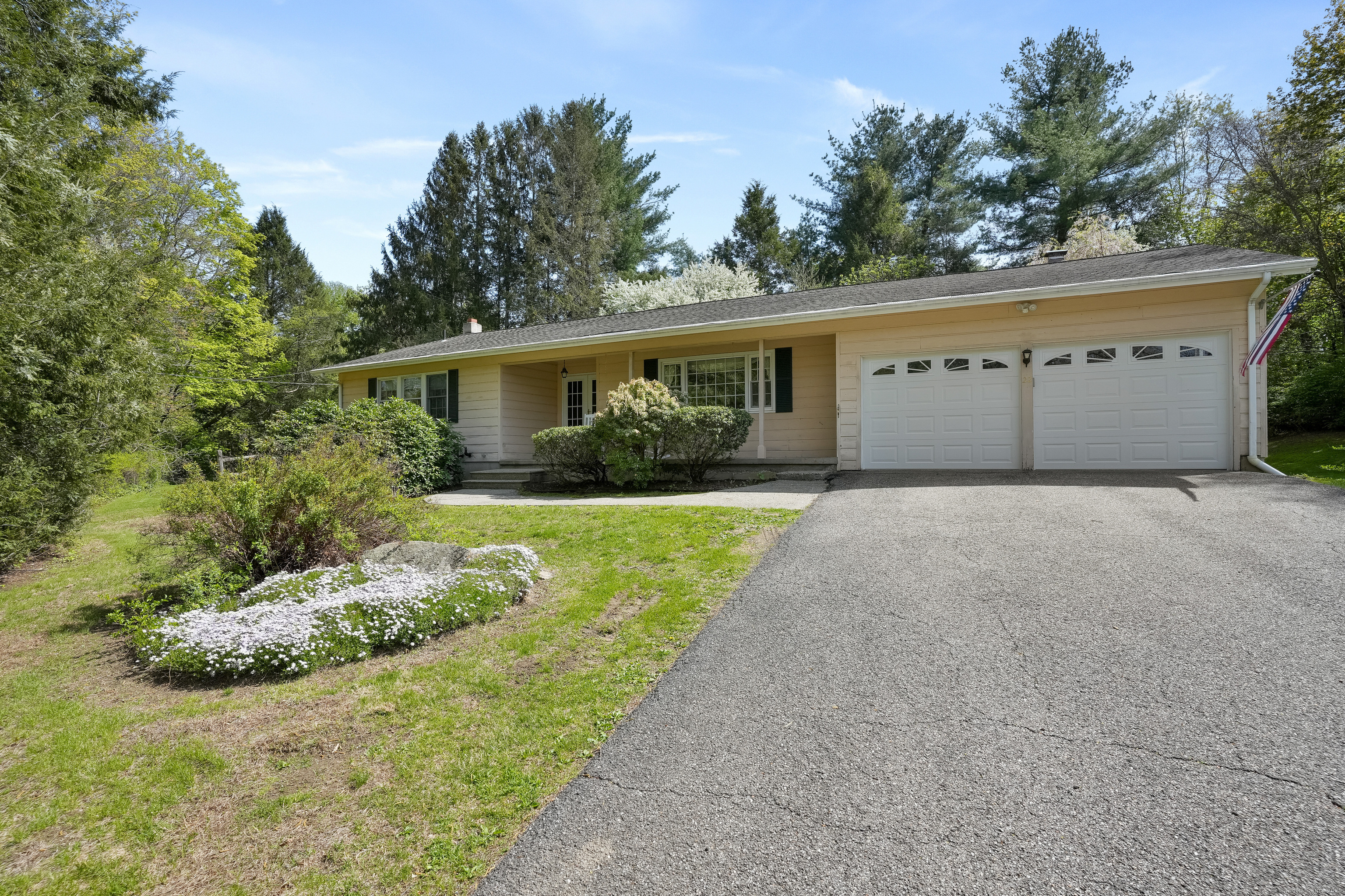 22 Dorset Drive, New Milford, Connecticut image 2