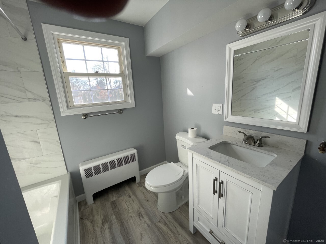 Bristol, Connecticut 06010, United States, 2 Bedrooms Bedrooms, ,2 BathroomsBathrooms,Residential,Pending,127737