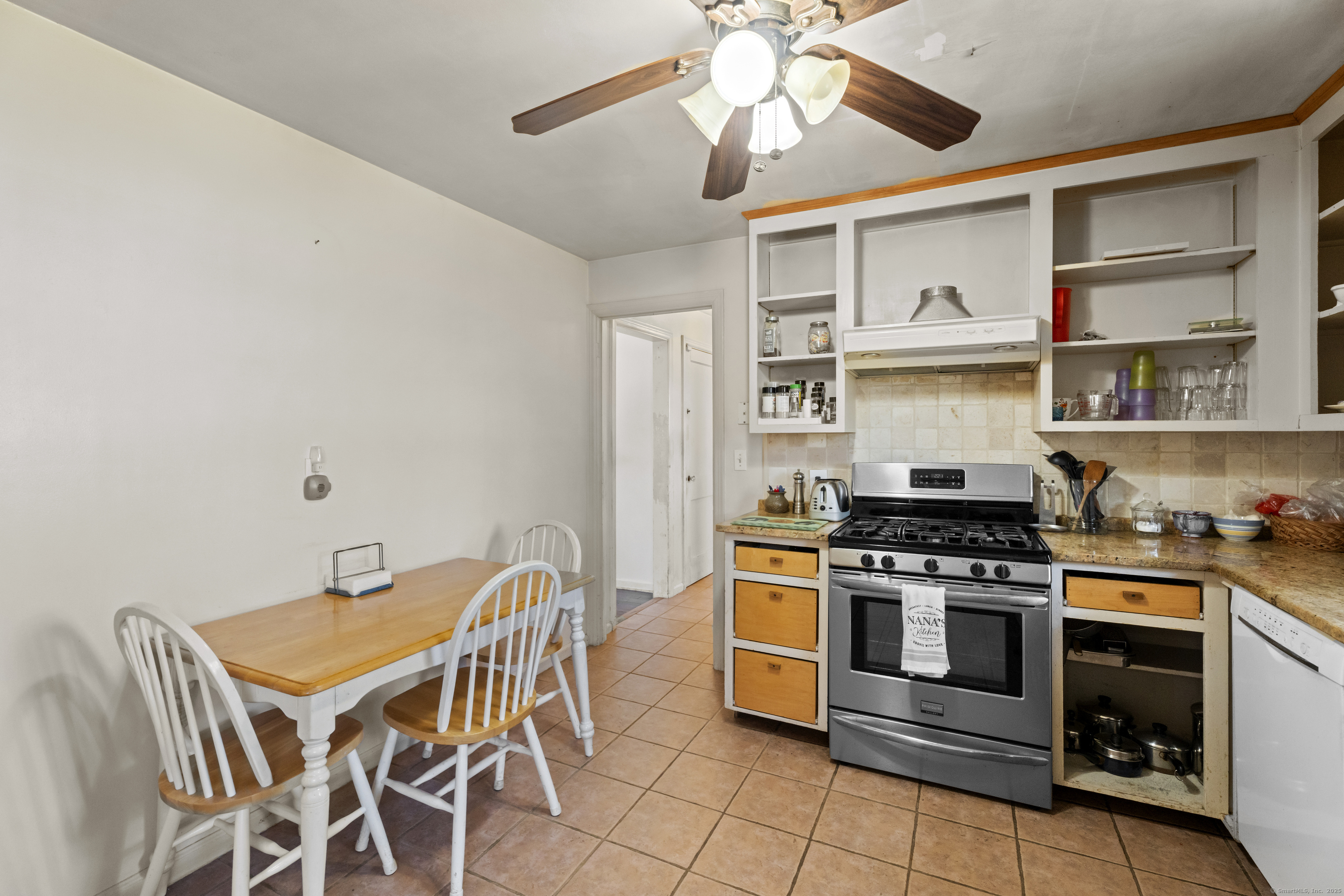 487 Woodin Street, Hamden, Connecticut image 9