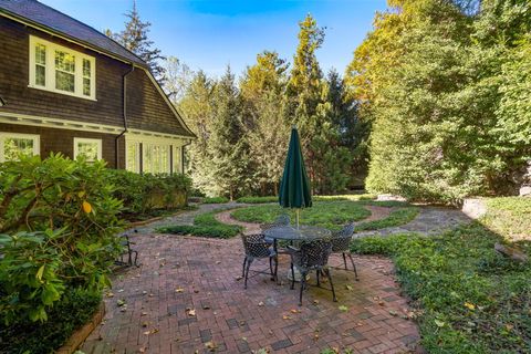 Tiny photo for 71 Saint Johns Place, New Canaan, CT 06840 (MLS # 24134303)