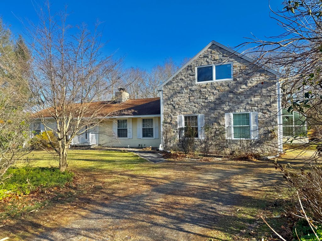 Photo of 12 Great Meadow Road, Seymour, CT 06483 (MLS # 24143668)
