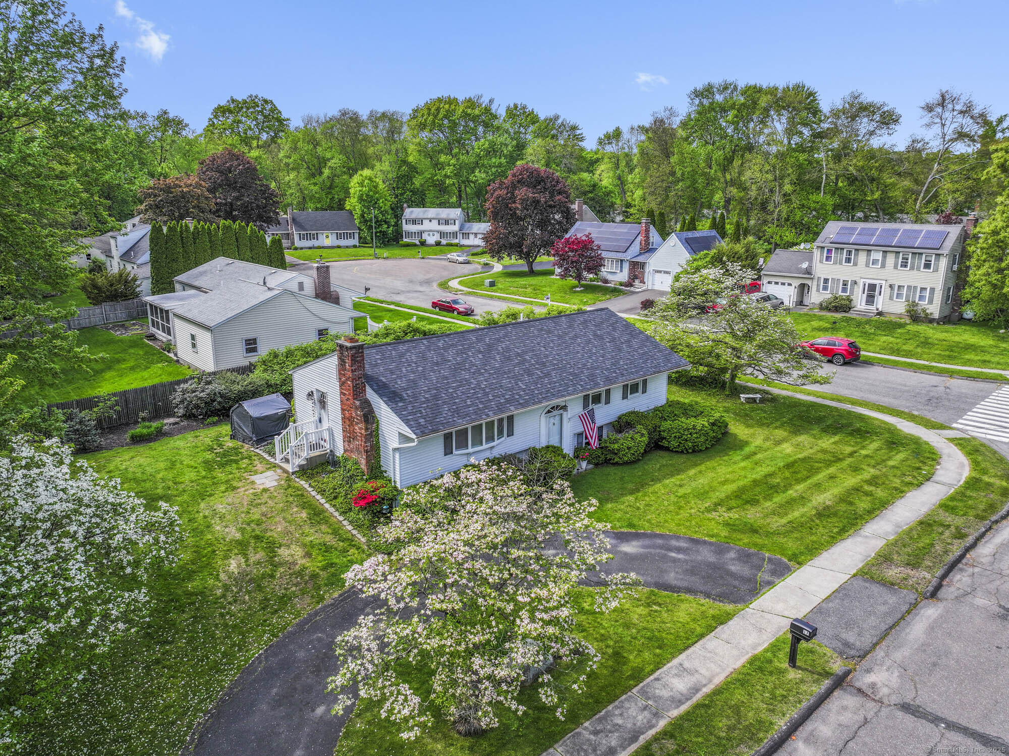 17 Pioneer Drive