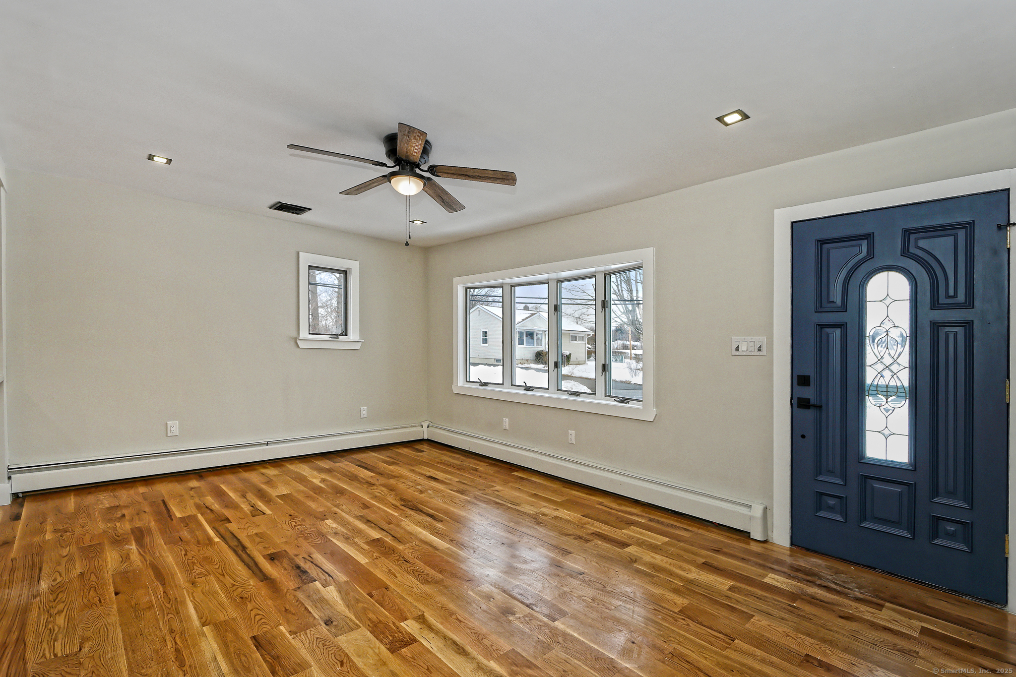 92 Contact Drive, West Haven, Connecticut image 4