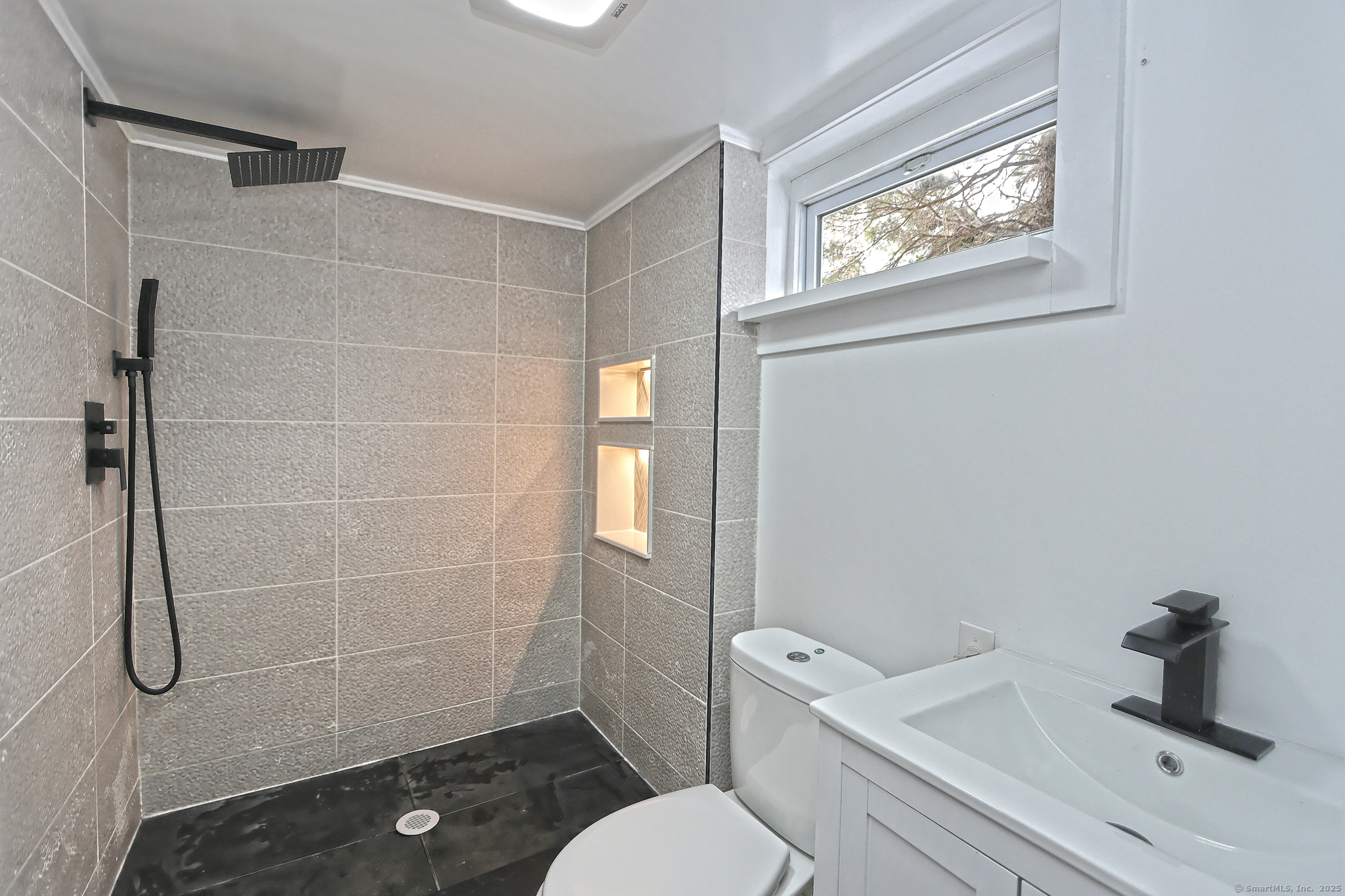 92 Contact Drive, West Haven, Connecticut image 32